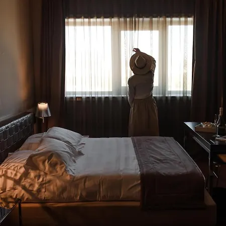 G Hotel 4*