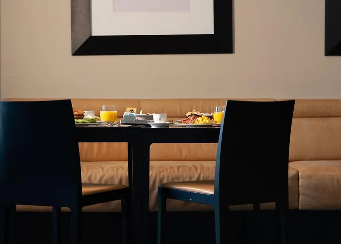 G Ancona 4* أوزيمو