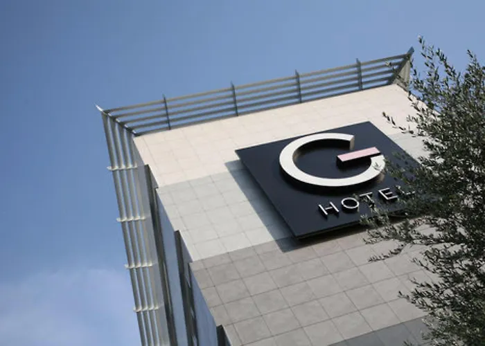 G Ancona فندق أوزيمو