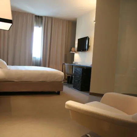 Hotel G Ancona 4*