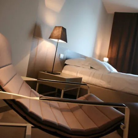 G Ancona 4*